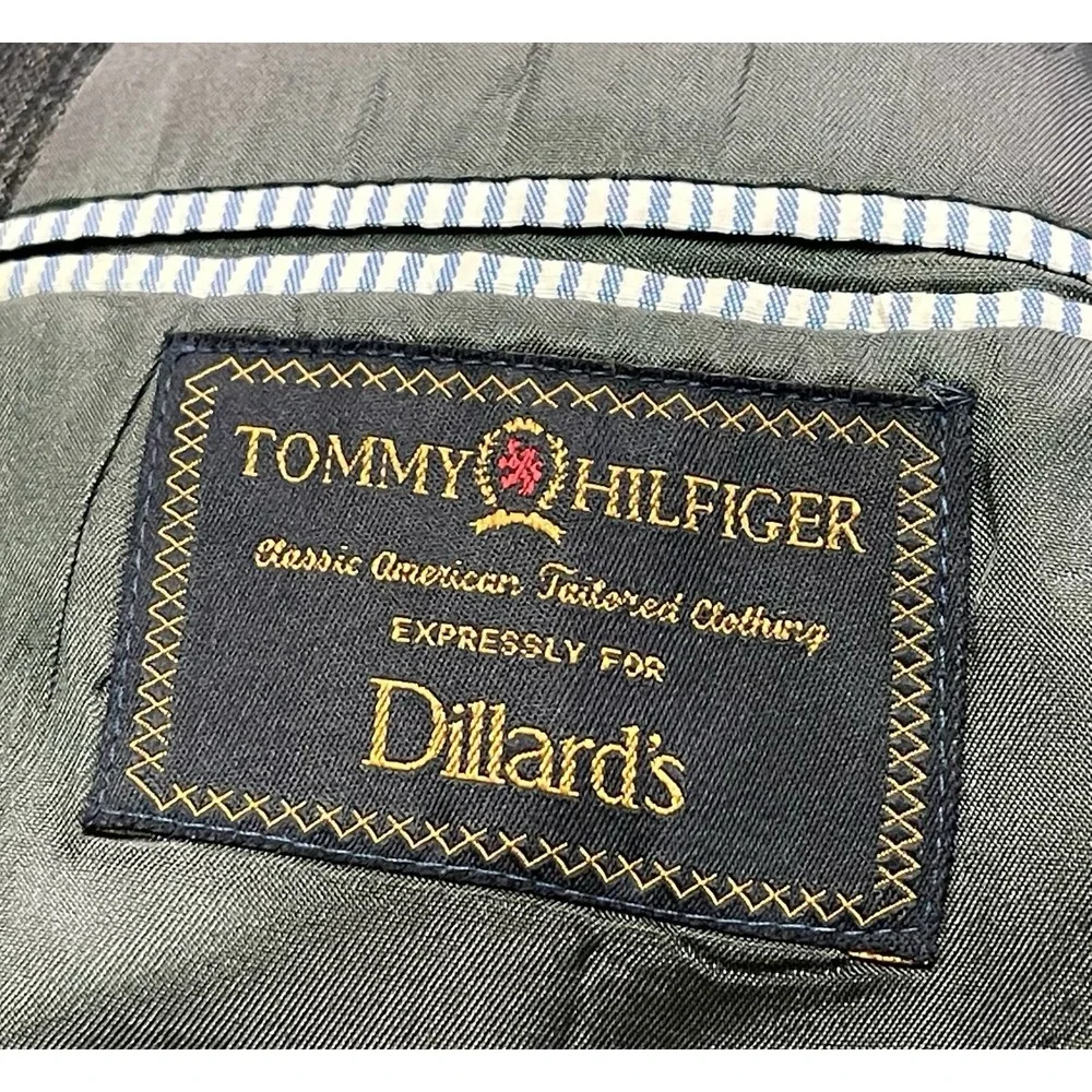 Tommy Hilfiger Men's 42R Gray Plaid 2 Button Wool Blazer‎ R159 RN39091